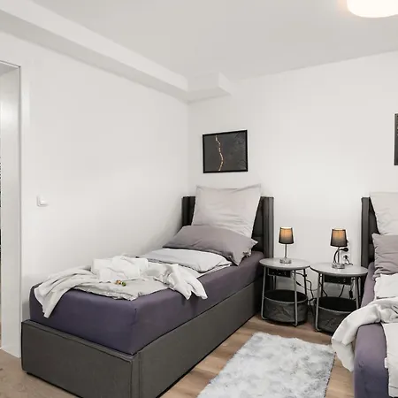 Mola Apartments-ferienwohnung Fuer 5 Personen-separater Eingang-gratis Parkplatz-terrasse-grill-highspeed Wlan-auch Fuer Langzeit Geeignet Wetter (Ruhr)