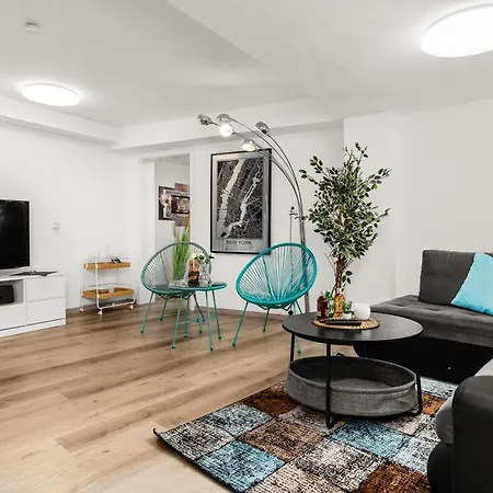 Mola Apartments-ferienwohnung Fuer 5 Personen-separater Eingang-gratis Parkplatz-terrasse-grill-highspeed Wlan-auch Fuer Langzeit Geeignet * Wetter (Ruhr)