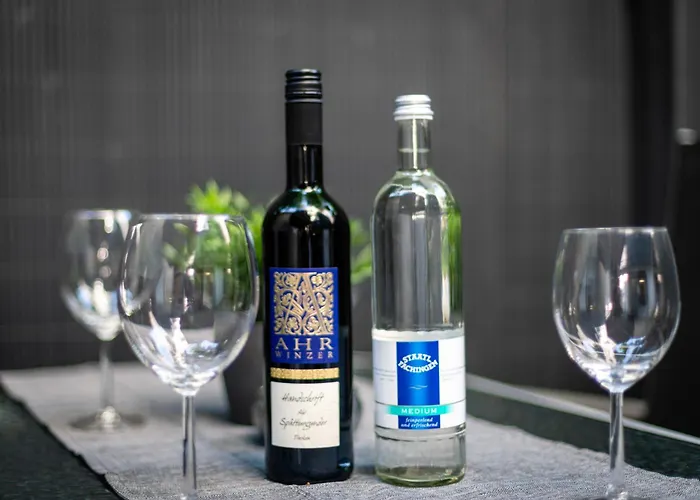 Apartamento Mola Apartments-ferienwohnung Fuer 5 Personen-separater Eingang-gratis Parkplatz-terrasse-grill-highspeed Wlan-auch Fuer Langzeit Geeignet Wetter (Ruhr)