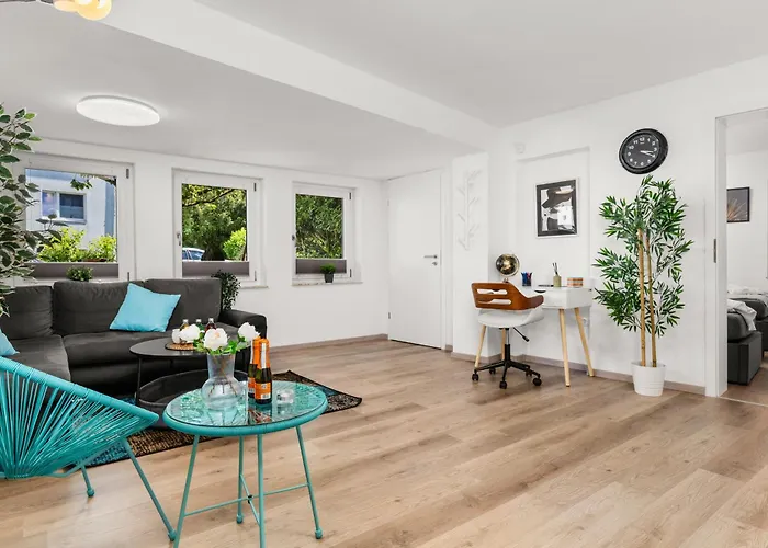 Apartamento Mola Apartments-ferienwohnung Fuer 5 Personen-separater Eingang-gratis Parkplatz-terrasse-grill-highspeed Wlan-auch Fuer Langzeit Geeignet